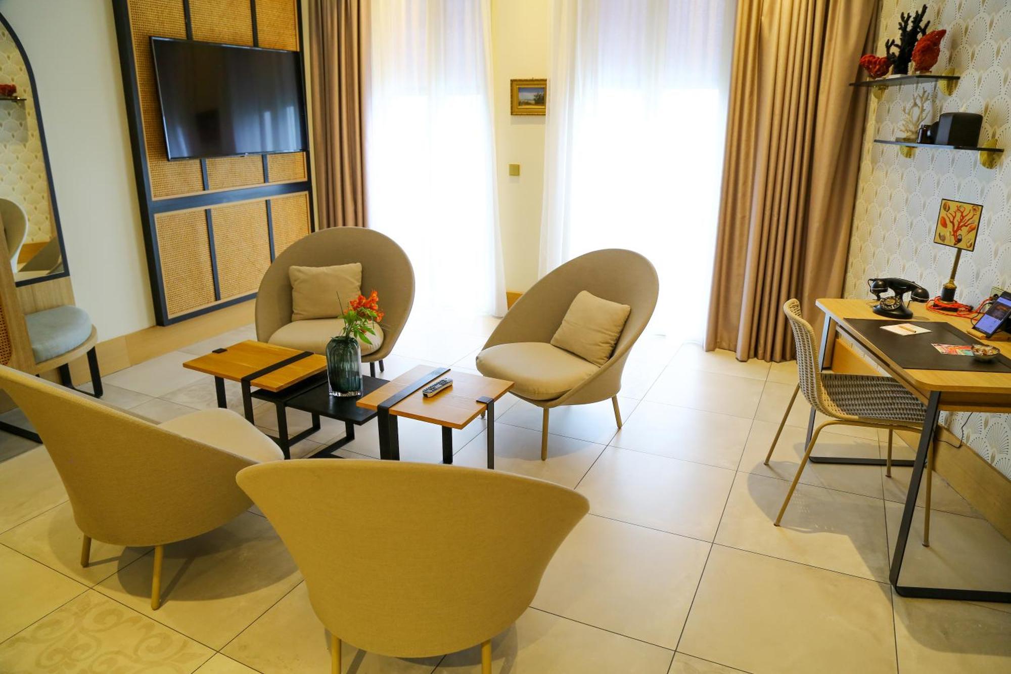 Splendid & 4* Bandol