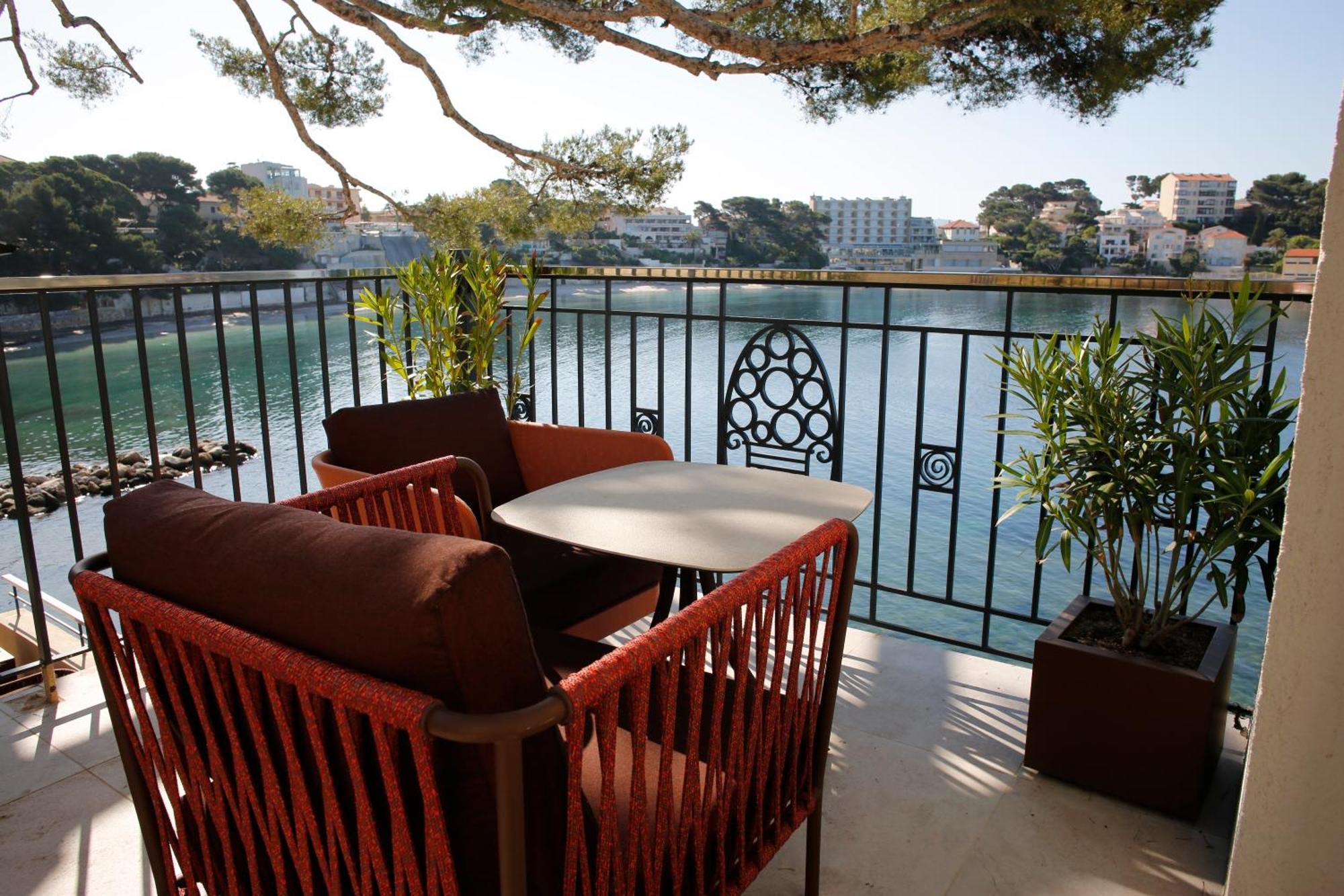 Splendid & Bandol