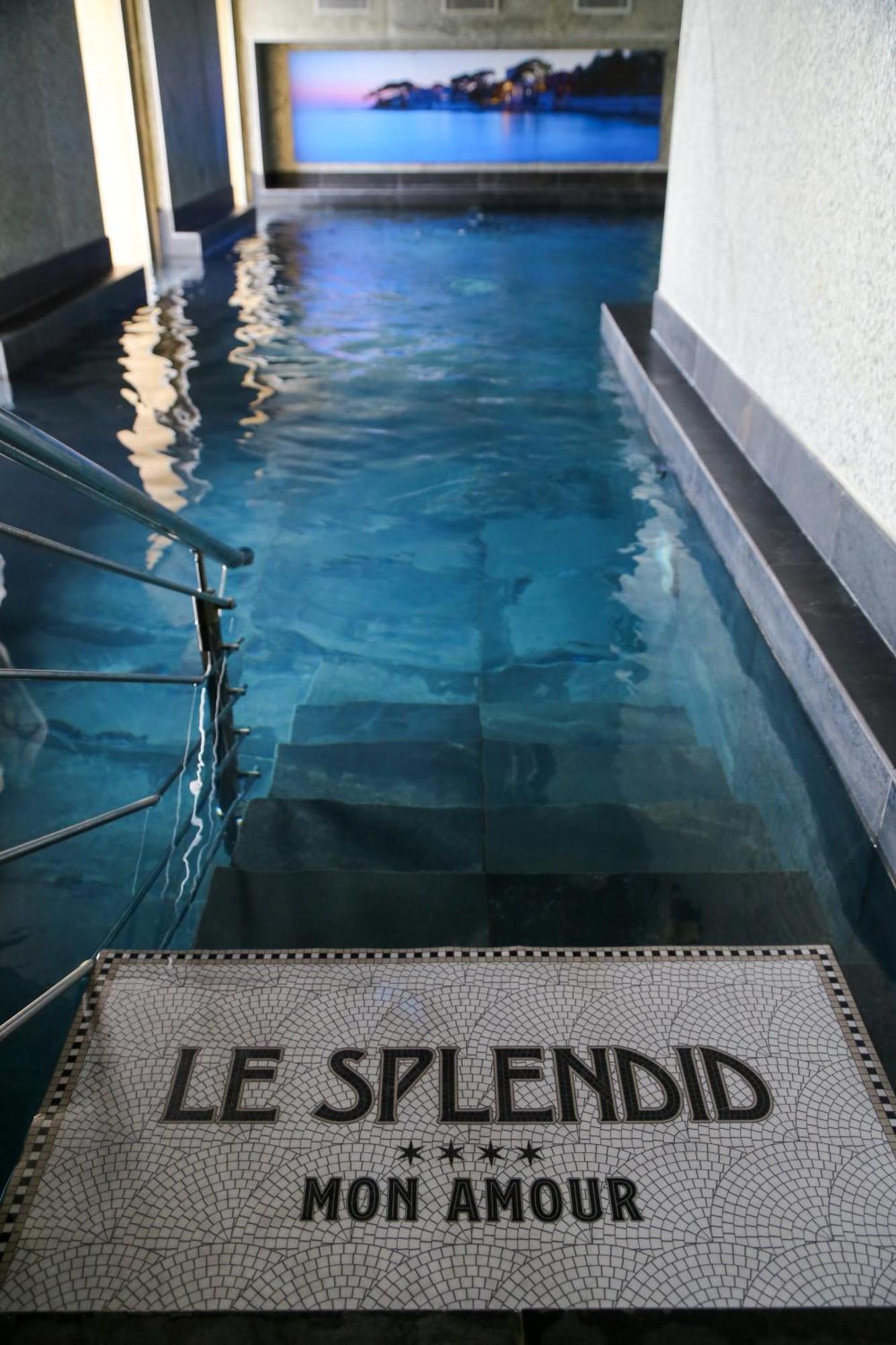 Splendid &